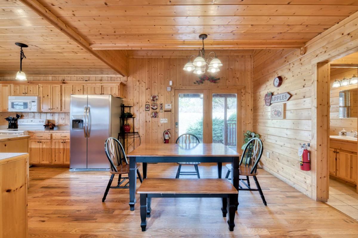 Country Living Villa Сивиървил Екстериор снимка